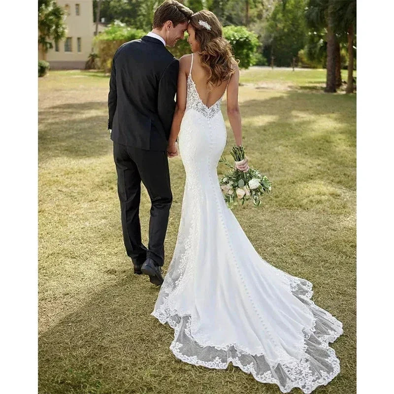 Lace Mermaid Wedding Dresses Sling Sexy V-Neck Women's Open Back Decal Sleeveless Button Long Bridal Gowns Church Sweeping Train (ZD14138)