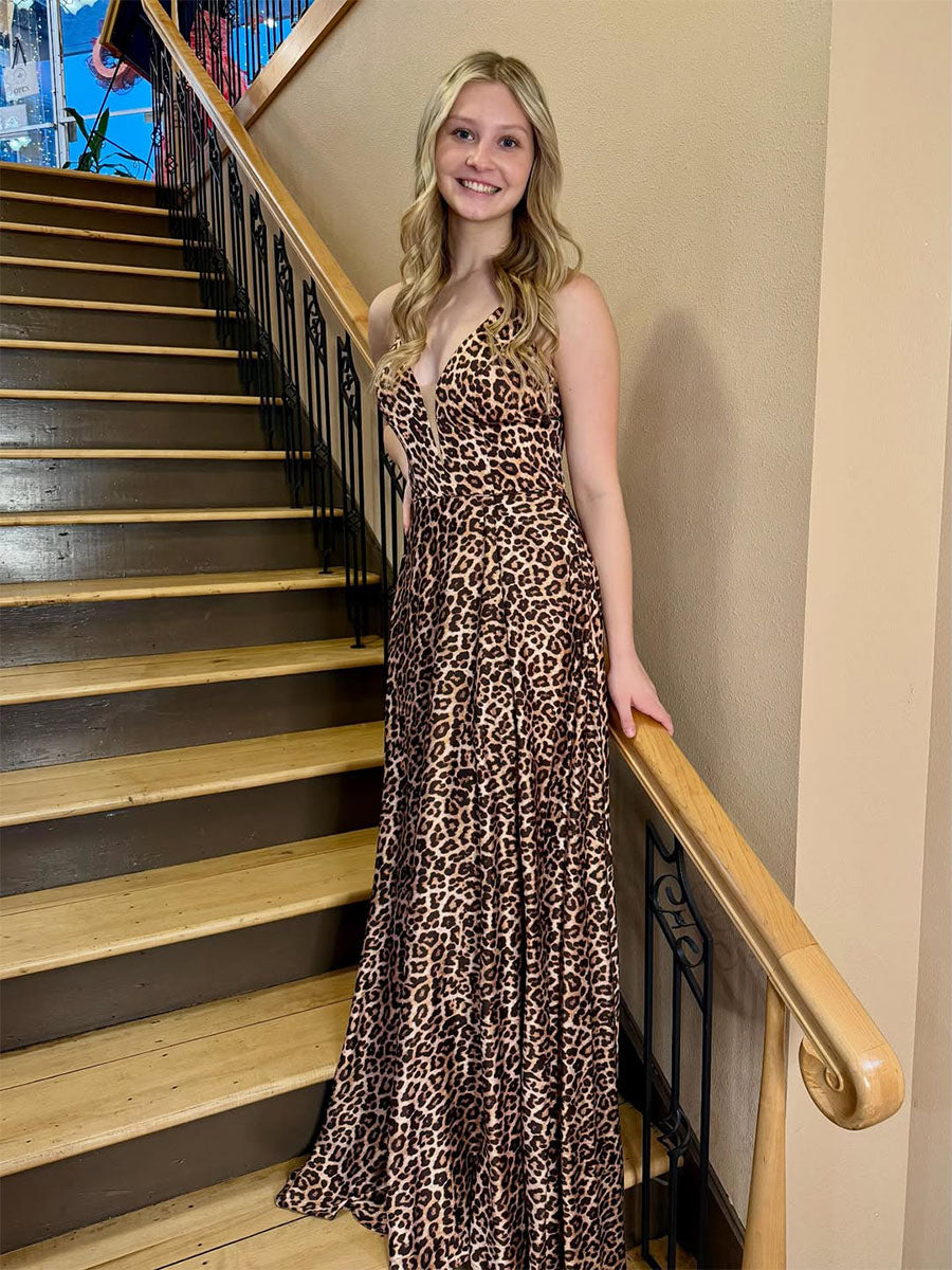 Leopard Print A-Line Deep V-Neck Prom Dress with Slit - VelvetHem