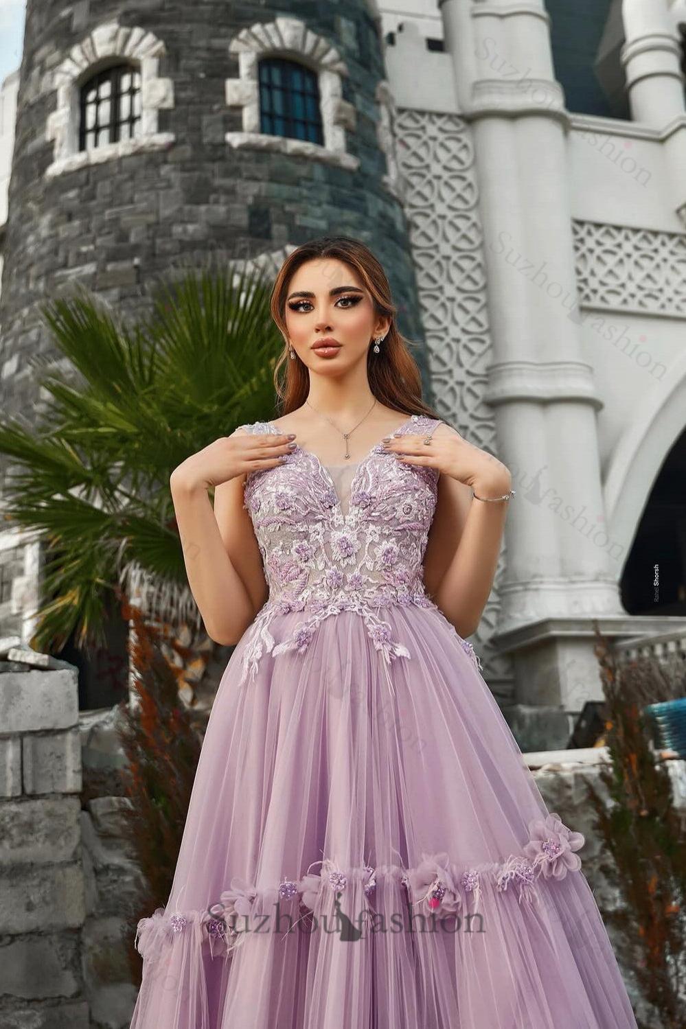 Lilac Prom Dress A Line Spaghetti V Neck Sleeveless Beaded Tulle Formal Dress With Appliques