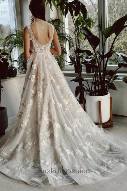 Long Ivory V Neck Beach Wedding Dress A Line Split Front Sleeveless Bridal Gown With Lace