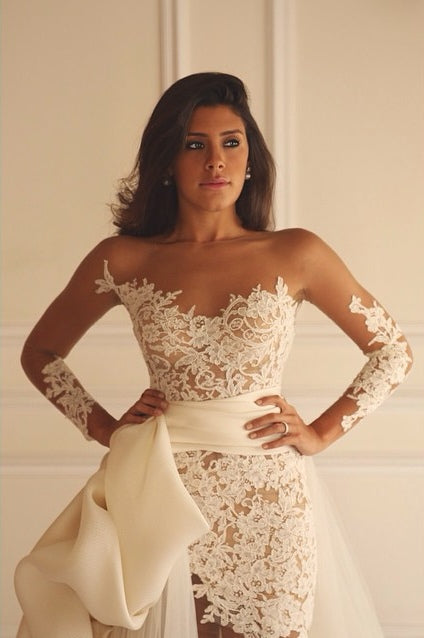 Long Sleeve Lace Short Bridal Gown with Detachable Train New Arrival Beach Wedding Dress