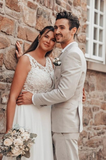 Long White Beach Wedding Dress A Line Lace Chiffon Sleeveless Backless Bridal Gown
