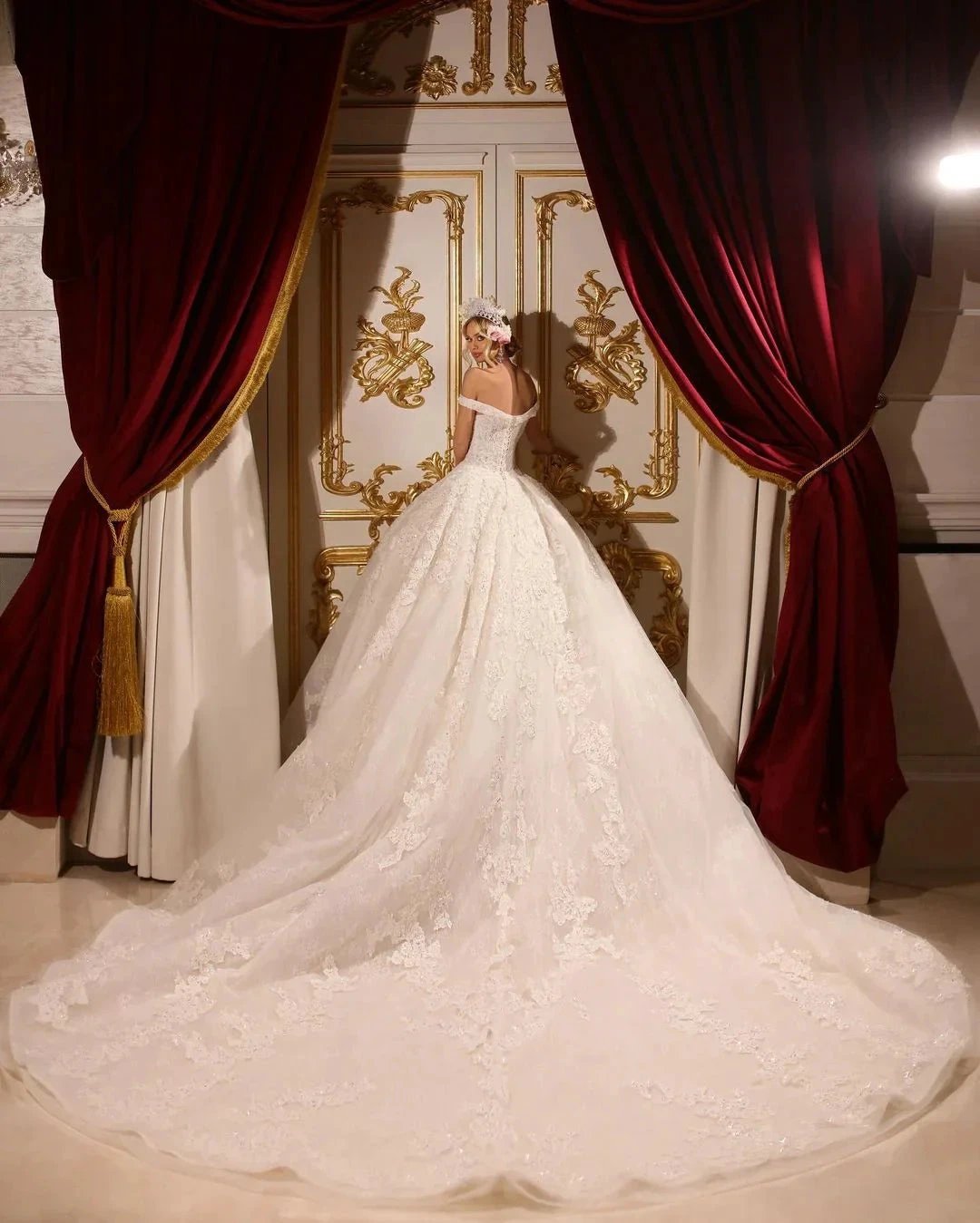 Luxurious A-line Long Off-the-shoulder Appliques Beading Wedding Dress With Train (ZD15656)