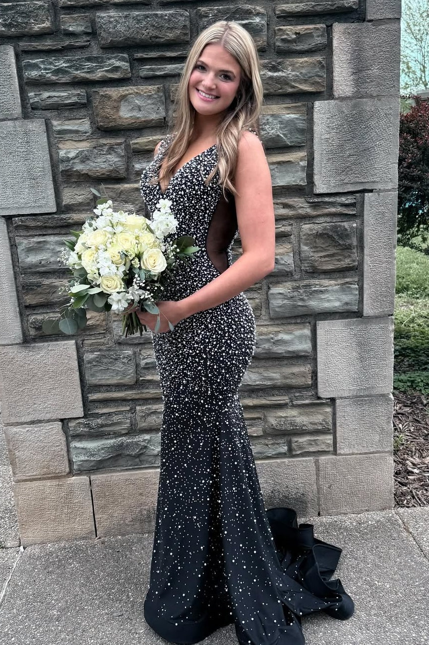 Luxurious Mermaid V Neck Pink Long Prom Dress with Pearls