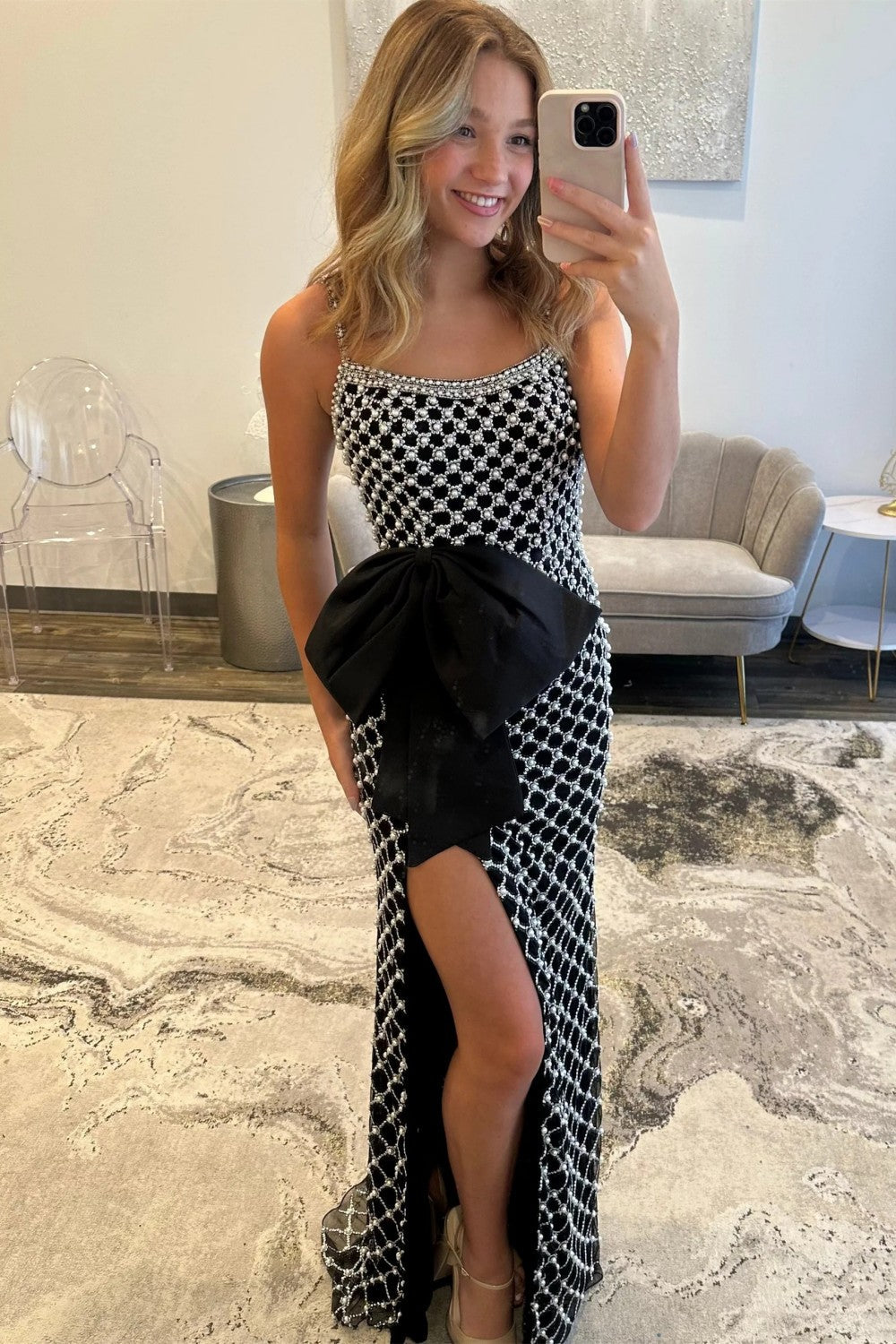 Luxurious Mermaid Spaghetti Straps Black Long Prom Dress with Pearls Bowknot