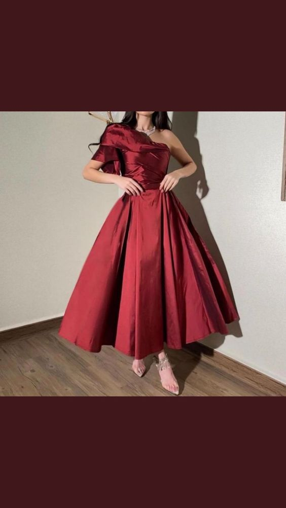 Chic One Shoulder A-line Evening Dress - VelvetHem