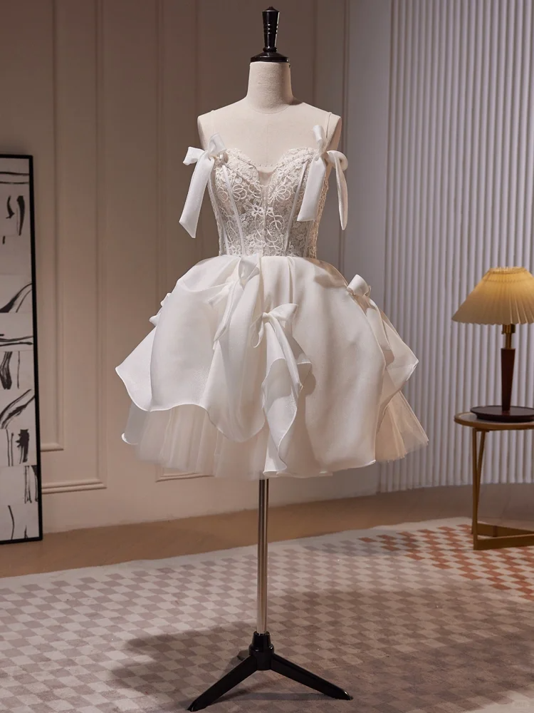 Charming Spaghetti Straps Tulle Lace A Line Short Homecoming Dress White Birthday Outfits With Bow - VelvetHem