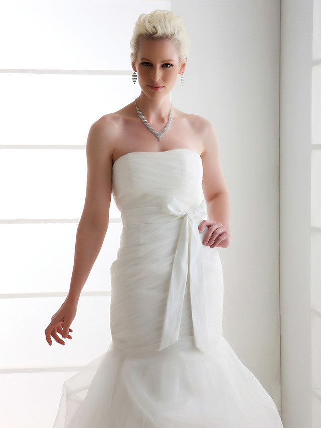 Mermaid Wedding Dress Strapless Organza Satin Sleeveless Bridal Gowns Court Train