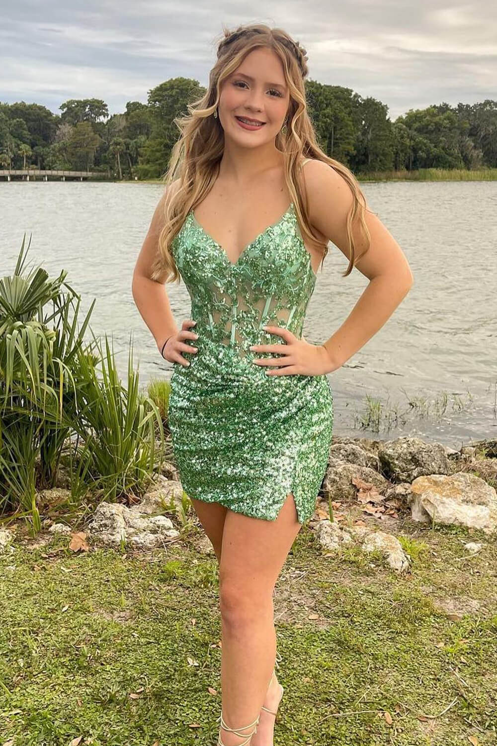 Lilac Homecoming Dresses Spaghetti Straps Sequin Corset Tight Short Cocktail Dresses