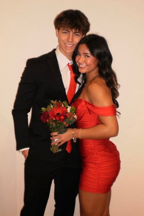 Trendy Sheath Off the Shoulder Red Short Homecoming Dress with Ruched