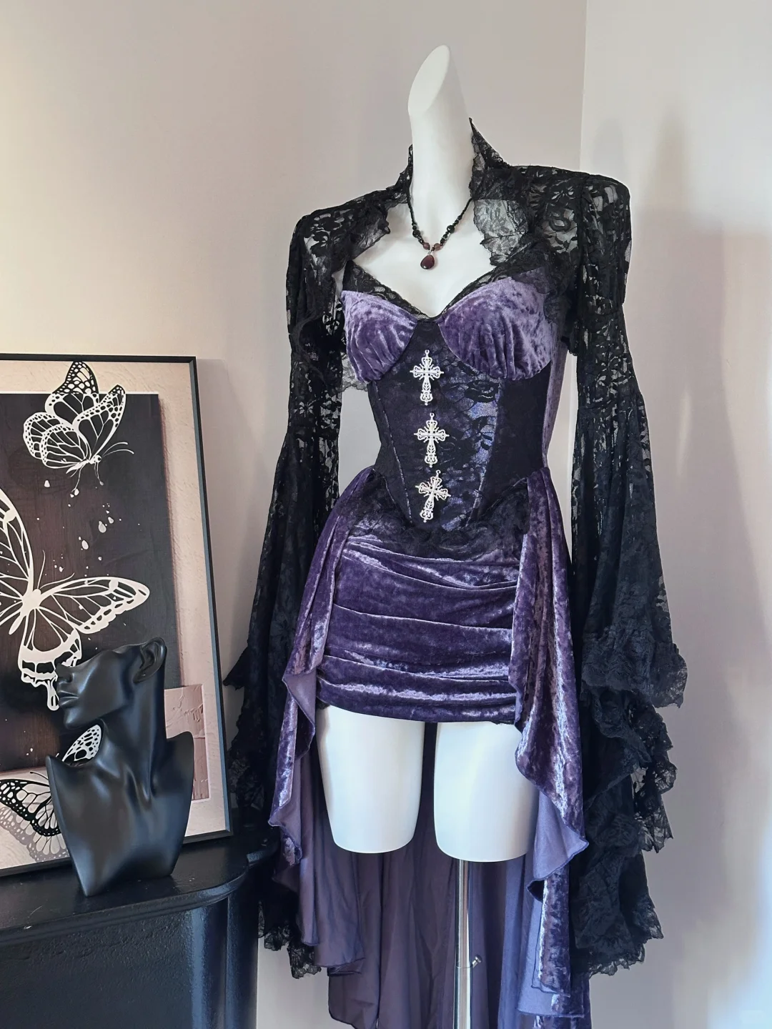 Pretty Spaghetti Straps Purple Velvet Lace Short Birthday Dress Formal Homecoming Dress Cocktail Dress