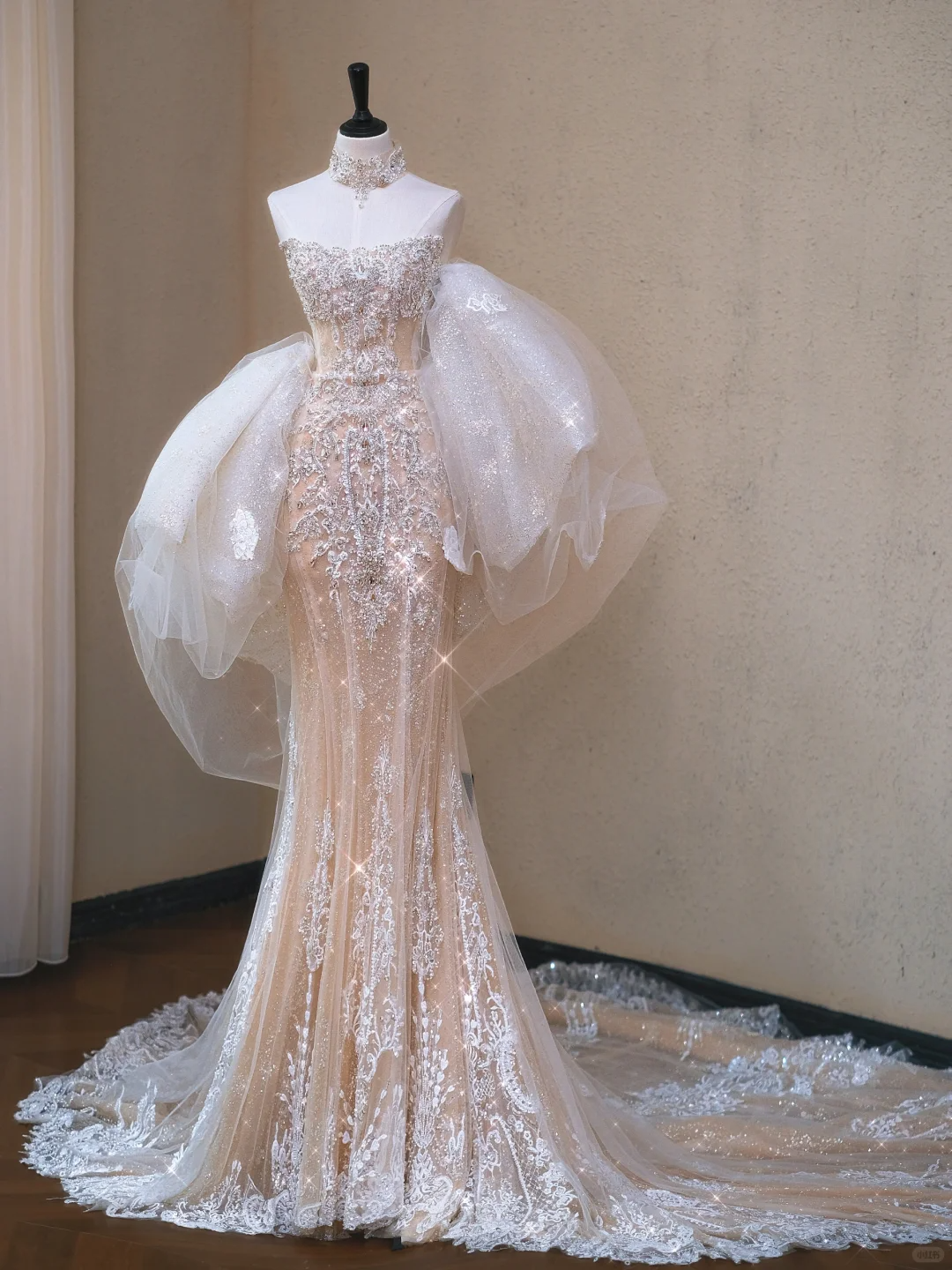 Classy Champagne Strapless Tulle Lace Appliques Mermaid Long Wedding Dress - View 5 | VelvetHem