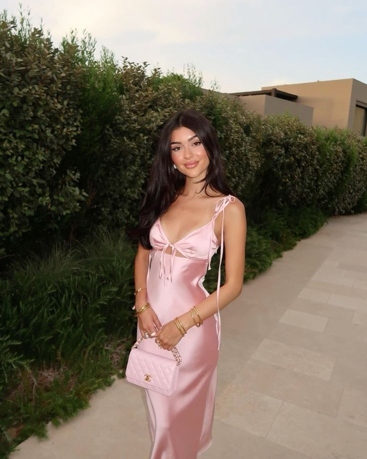 Sexy Sheath Spaghetti Straps Pink Satin Evening Dress Prom Dress - VelvetHem