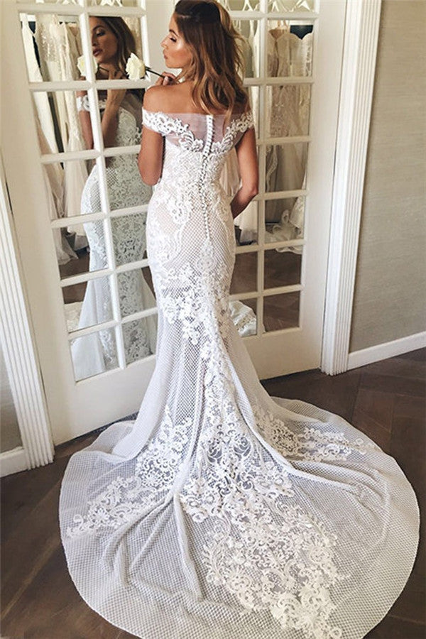 Off The Shoulder Sheer Tulle Bride Dress Lace Appliques Mermaid Buttons Beach Wedding Dress