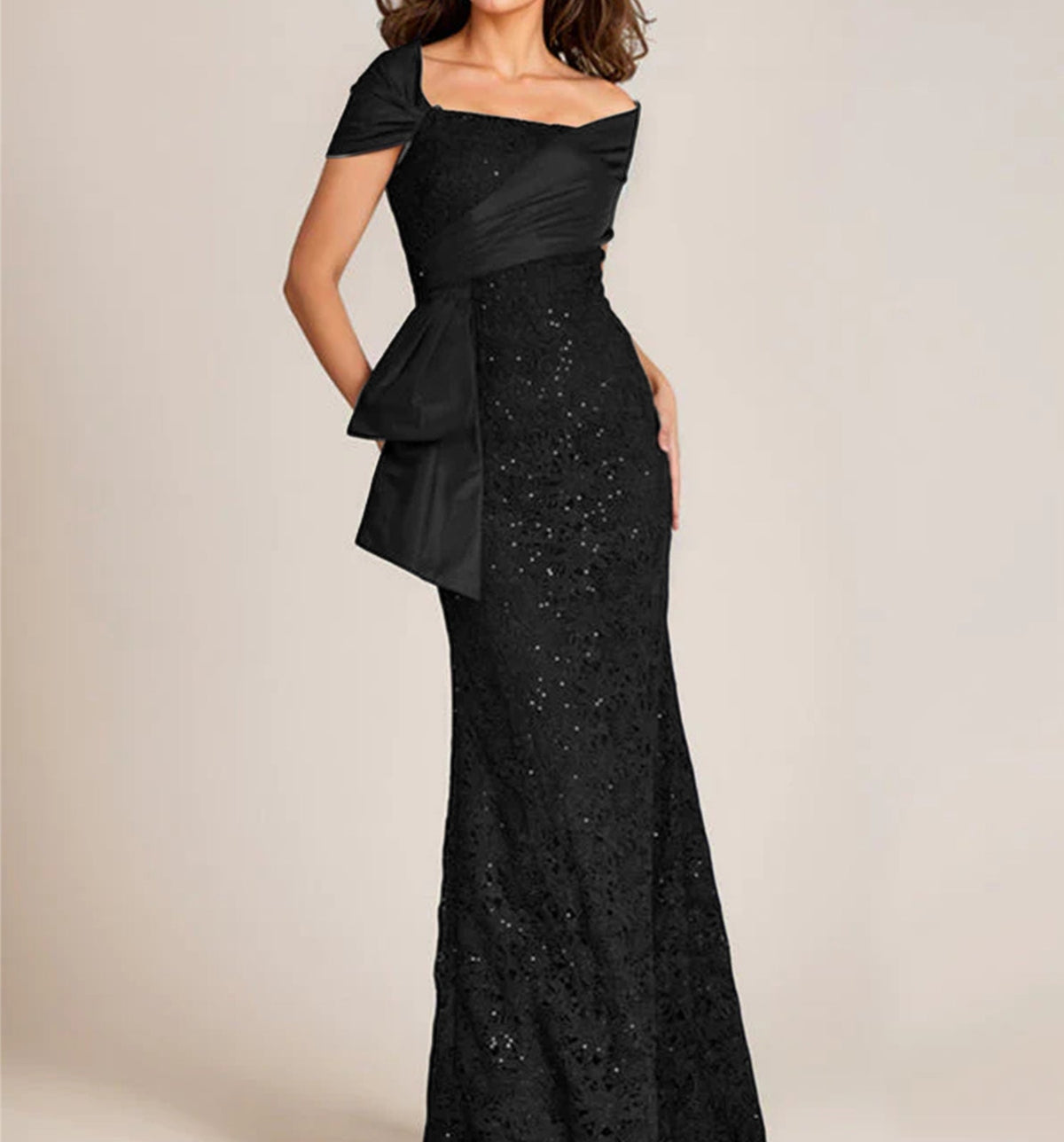 Off the Shoulder Lace Trumpet Mermaid Mother of the Bride Dress Featuring Applique & Beading