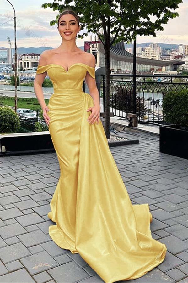 Off the Shoulder Prom Dress Mermaid Sleeveless White Prom Dress Pleated Evening Formal Dress With Ruffled