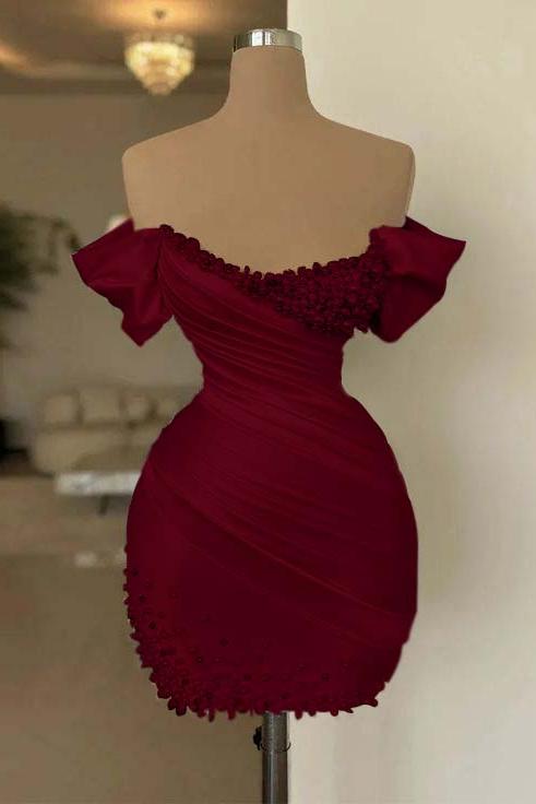 Off the Shoulder Sleeveless Short Homecoming Dress With Beading