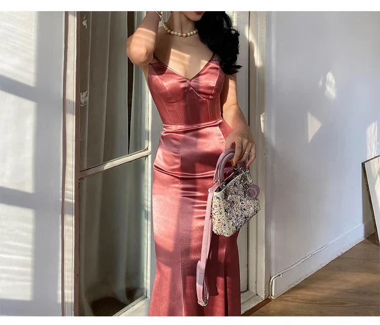 Vintage Red Brown Mermaid Deep V Halter Backless Satin Long Prom Dress Evening Dress