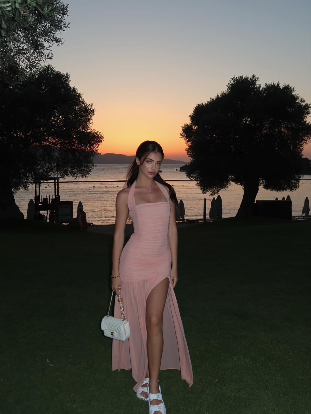 Elegant Pink Fitted Halter Neck High Slit Chiffon Long Prom Dress Evening Dress - VelvetHem