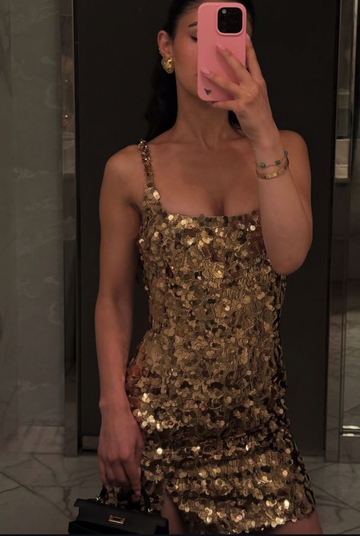 Retro Gold Square Neck Sequined Slim Fit Hip 19th Birthday Homecoming Dress - VelvetHem