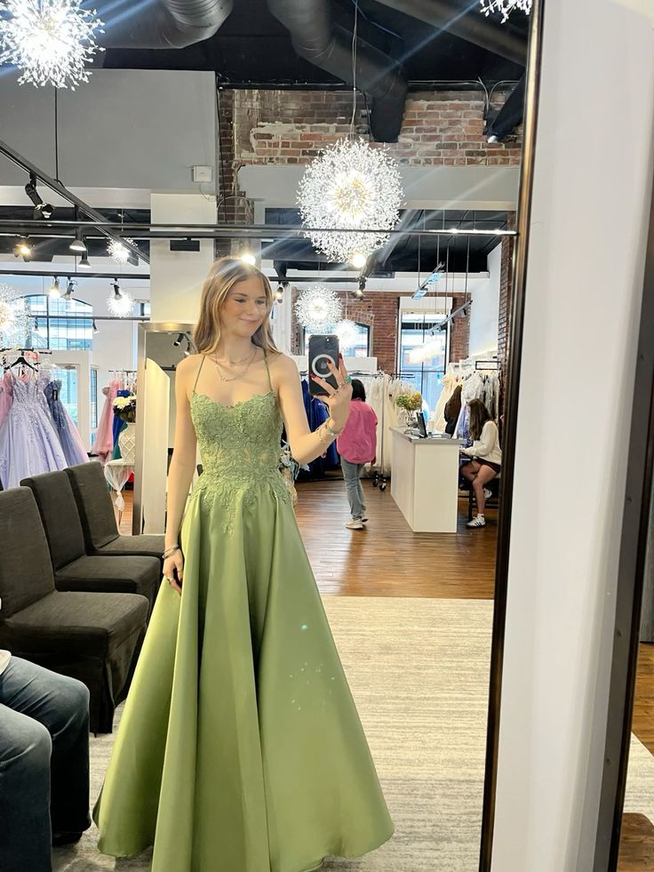 Elegant Green A-line Cross-strap Backless Satin Long Prom Dress Evening Dress - VelvetHem