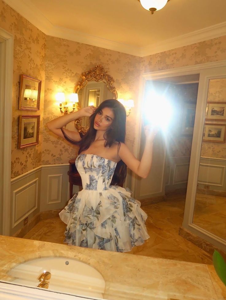 Sweet White And Blue Floral Tube Top Multi-layered Floral Tulle A-line 16th Birthday Homecoming Dress - VelvetHem