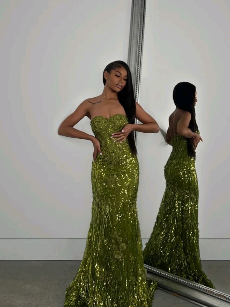 Gorgeous Green Mermaid Heart-shaped Neckline Sequined Long Prom Dress Evening Dress - VelvetHem