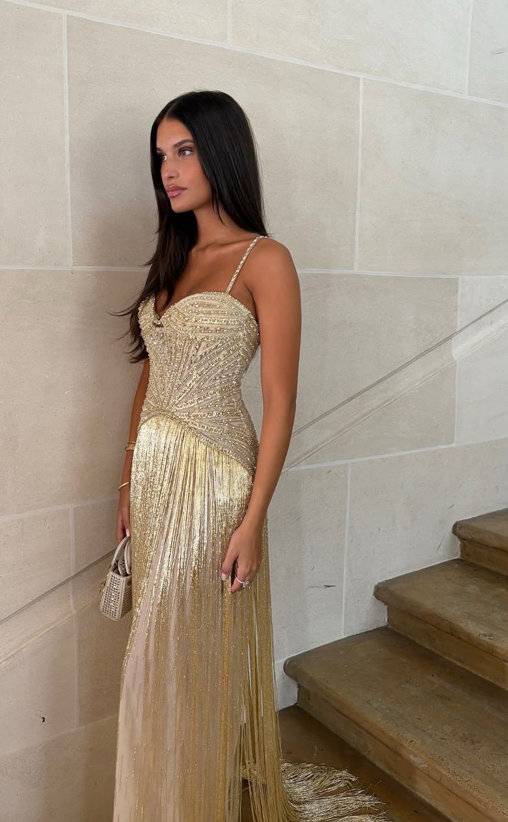 Gorgeous Gold Fitted Spaghetti Strap Sequined Tassel Long Prom Dress Evening Dress - VelvetHem
