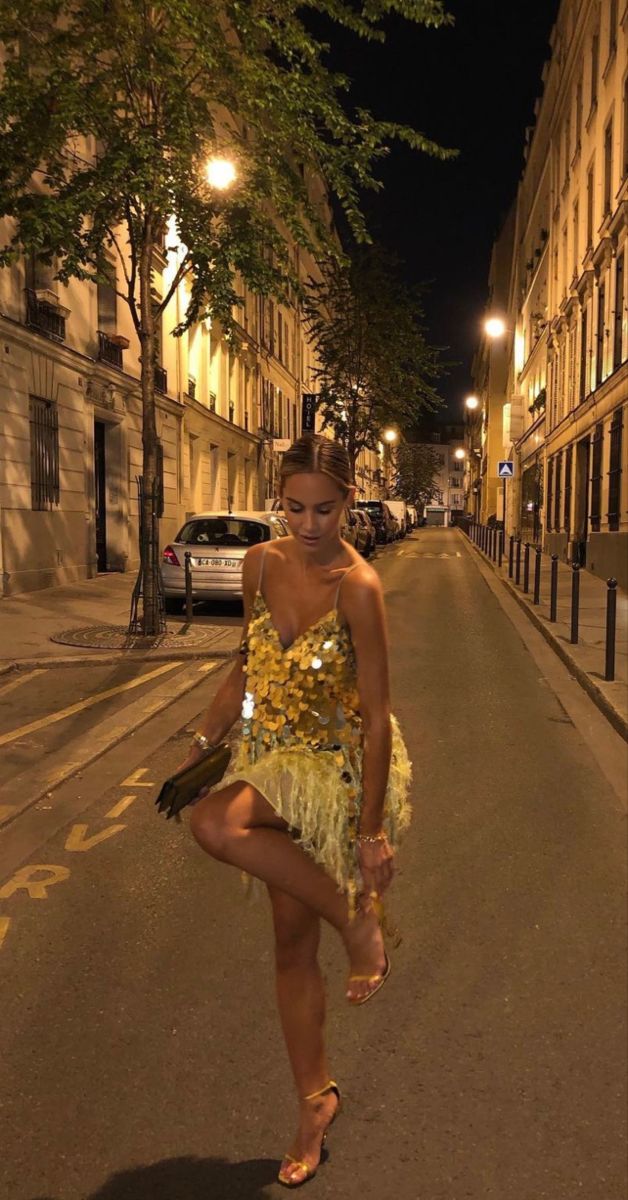 Gorgeous Gold Deep V Strap Sequin Feather Birthday Party Homecoming Dress - VelvetHem