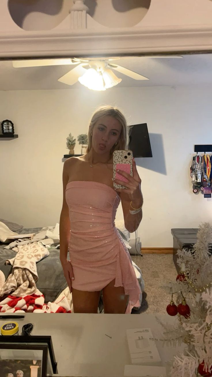 Sweet Pink Tube Top Sequined Slim Fit Hip 17th Birthday Homecoming Dress - VelvetHem