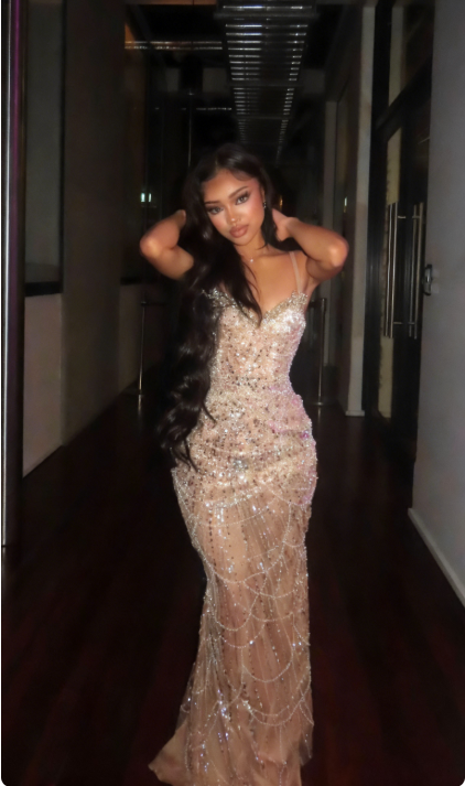 Luxurious Nude Gold Mermaid Deep V Halter Beaded Sequined Long Prom Dress Evening Dress - VelvetHem