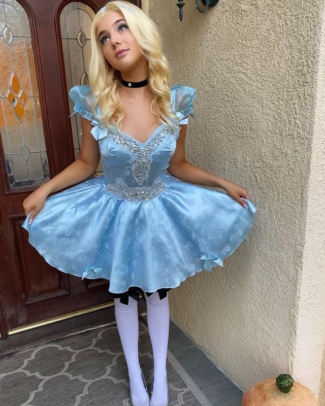 Sweet Blue Tulle Puff Sleeve Rhinestone Satin 16th Birthday Homecoming Dress - VelvetHem
