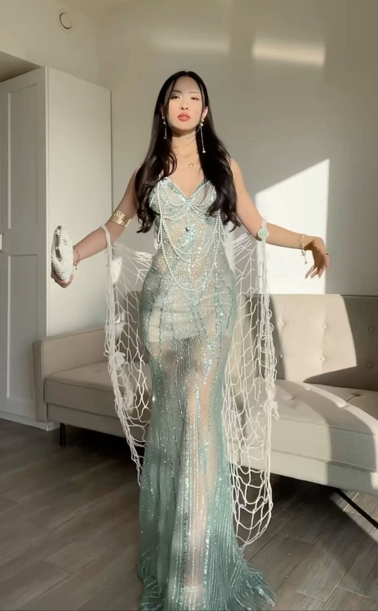 Sexy Light Mint Green Mermaid V-neck Pearl Chain Sequined Long Prom Dress Evening Dress - VelvetHem