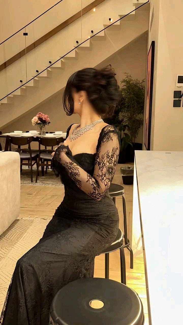 Sexy And Elegant Black Mermaid Long-Sleeved Backless Lace Long Prom Dress Evening Dress - VelvetHem