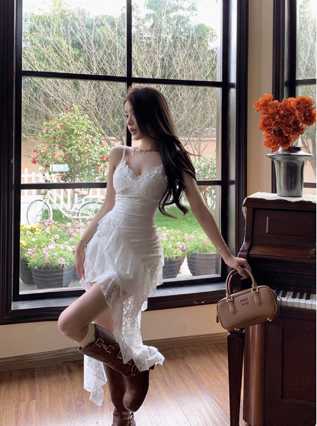 Irregular White Lace Suspenders Slim Fit 19th Birthday Homecoming Dress - VelvetHem