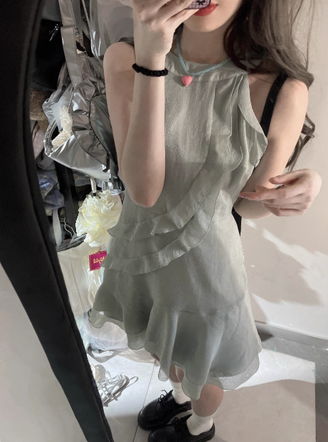 Beautiful Green Cold Shoulder Halter Neck Ruffled Birthday Skirt Homecoming Dress - VelvetHem