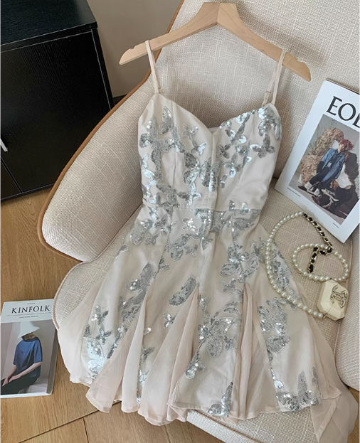 Sweet Butterfly Sequined V-Neck Suspender 17th Birthday Homecoming Dress - VelvetHem