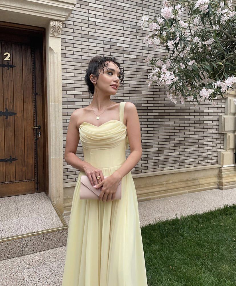 Elegant Pale Yellow A-line One-Shoulder Chiffon Long Prom Dress Evening Dress Bridesmaid Dress - VelvetHem