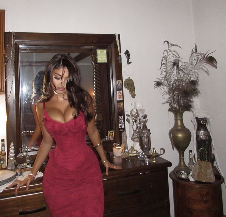 Vintage Burgundy Mermaid Spaghetti Strap Velvet Long Prom Dress Evening Dress - View 3 | VelvetHem
