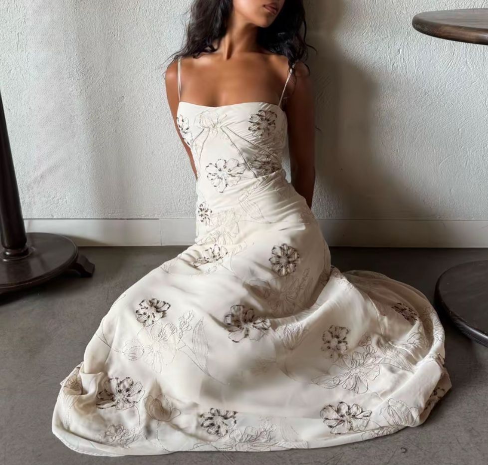 Elegant Ivory Slim-Fit Spaghetti Strap Floral Tulle Long Prom Dress Evening Dress - View 4 | VelvetHem