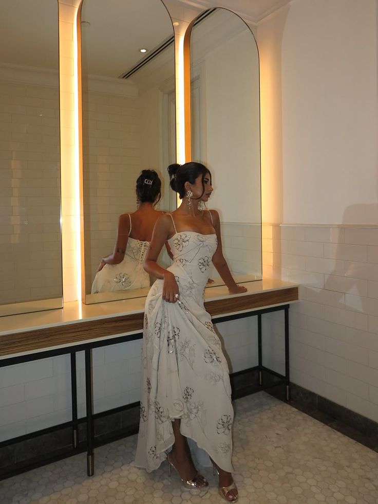 Elegant Ivory Slim-Fit Spaghetti Strap Floral Tulle Long Prom Dress Evening Dress - View 6 | VelvetHem