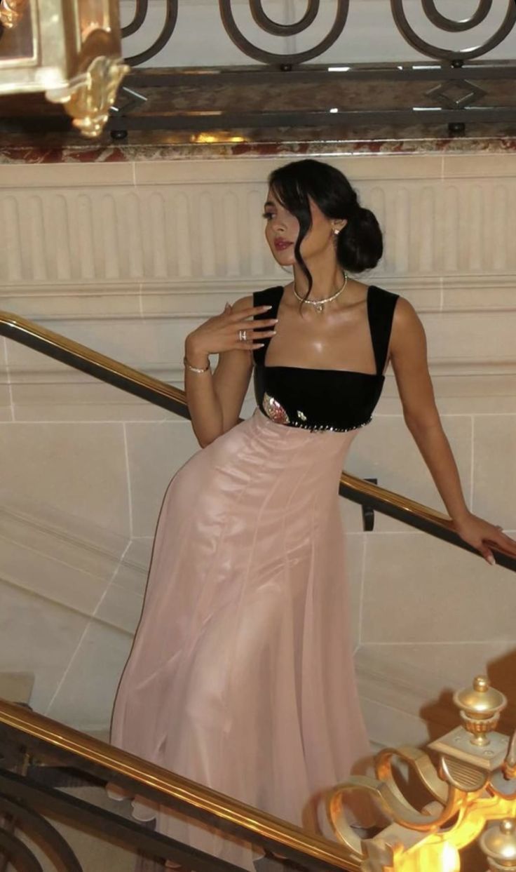 Elegant Black & Pink Color Block A-Line Velvet Chiffon Long Prom Dress Evening Dress - VelvetHem
