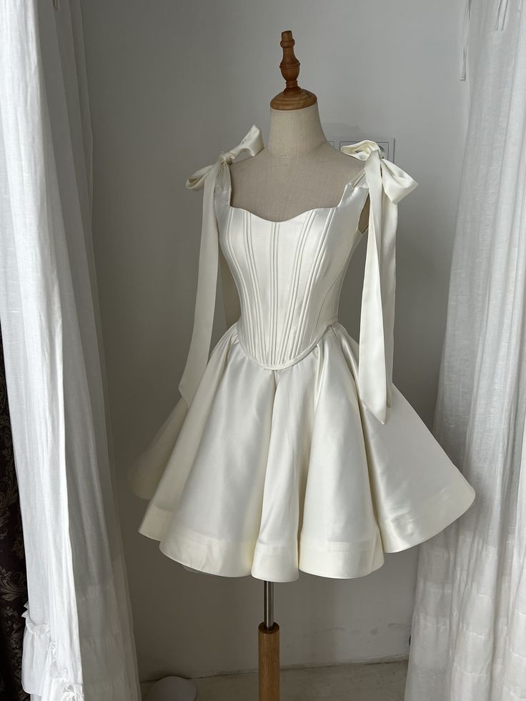 Sweet Princess White Bow Strap Waist A-line Satin 17th Birthday Homecoming Dress - VelvetHem