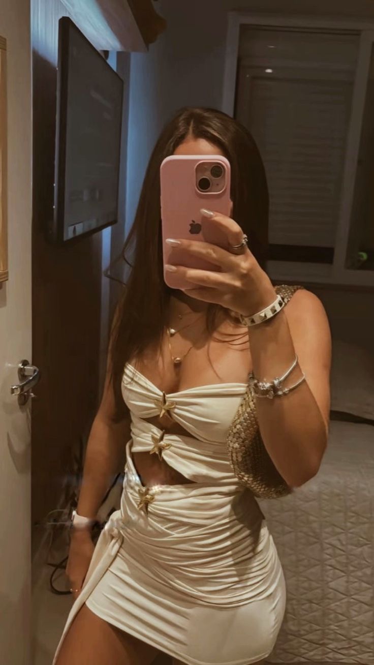 Fashionable White Tube Top Waist Hollow Star Slim Fit Birthday Party Homecoming Dress - View 2 | VelvetHem