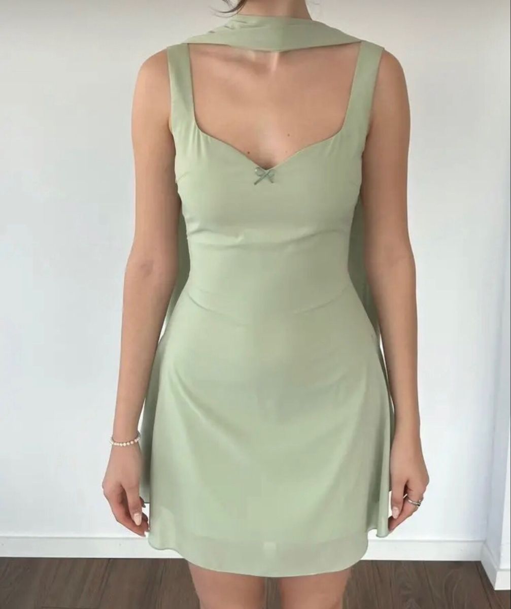 Elegant Light Green Backless Slim Chiffon Birthday Party Homecoming Dress - View 3 | VelvetHem
