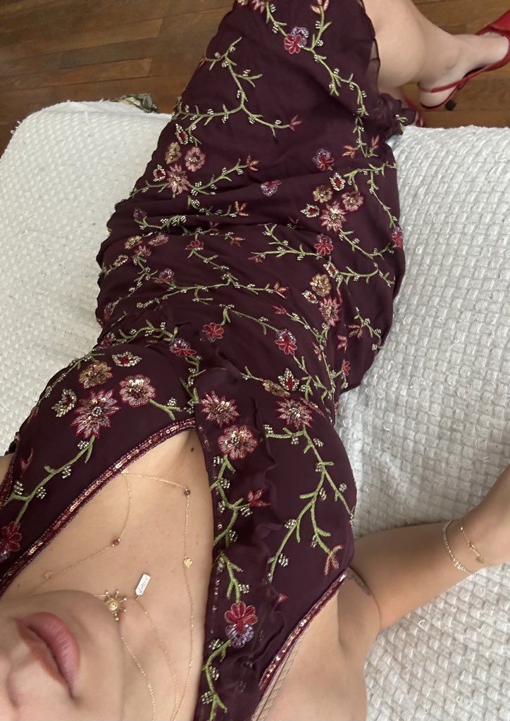 Vintage Burgundy V-Neck Embroidered Chiffon Long Prom Dress Evening Dress - VelvetHem