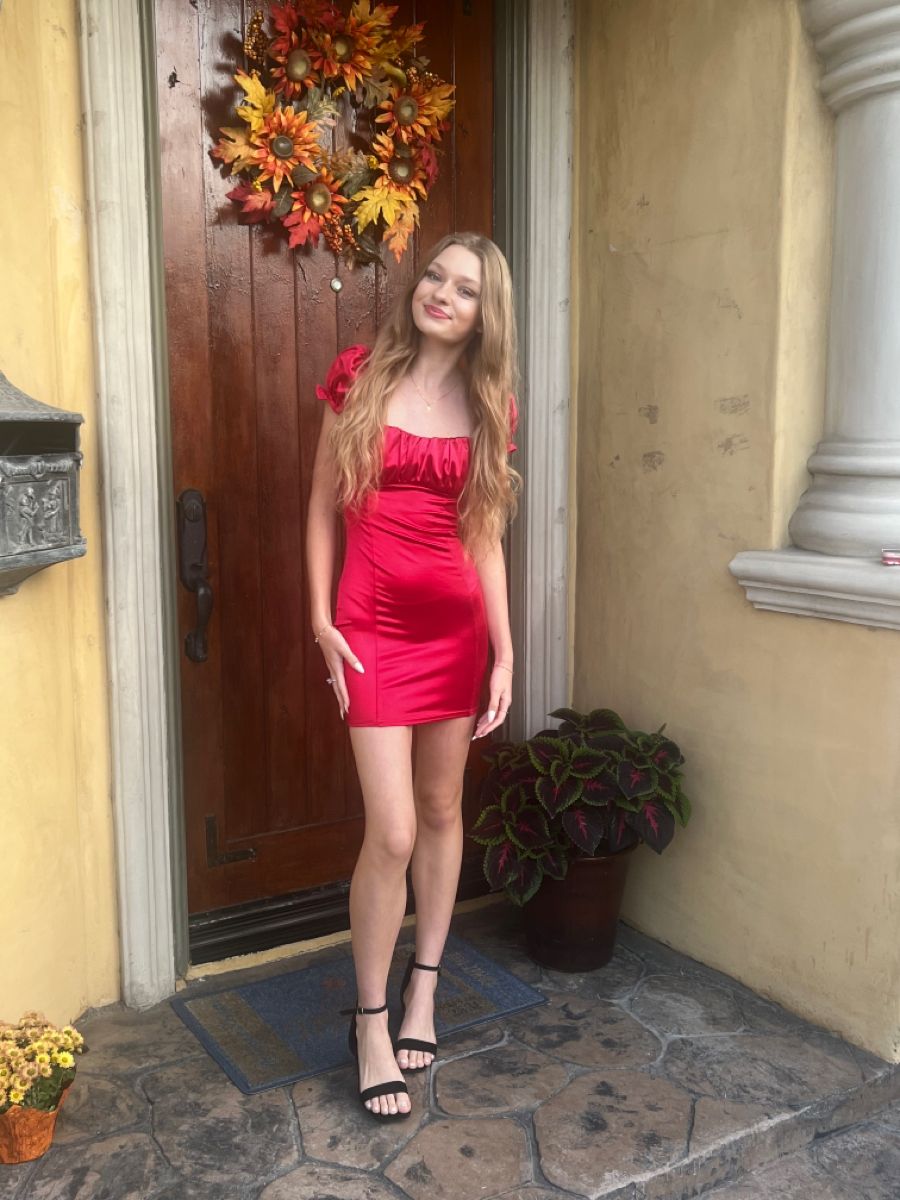 Sweet Red Square Neck Puff Sleeve Slim Hip Satin Birthday Party Homecoming Dress - VelvetHem