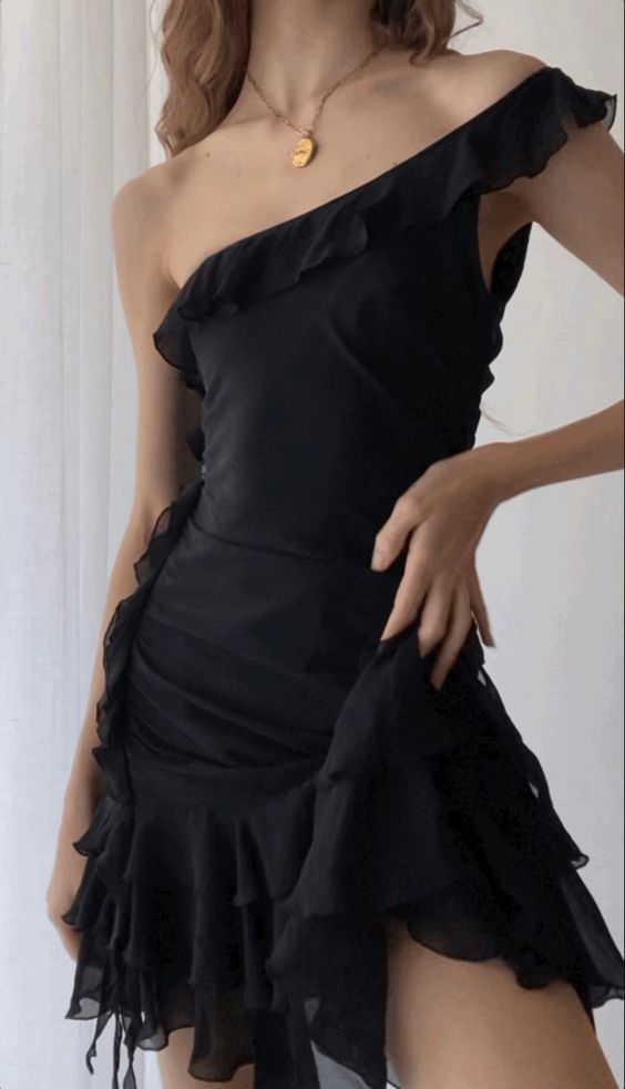 Elegant Black One-shoulder Ruffled Irregular Waist Chiffon Short Birthday Dress Homecoming Dress - VelvetHem
