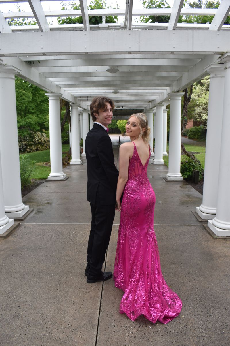 Shimmering Pink Mermaid Tail V-neck Strap Sequin Long Prom Dress Evening Dress - View 6 | VelvetHem