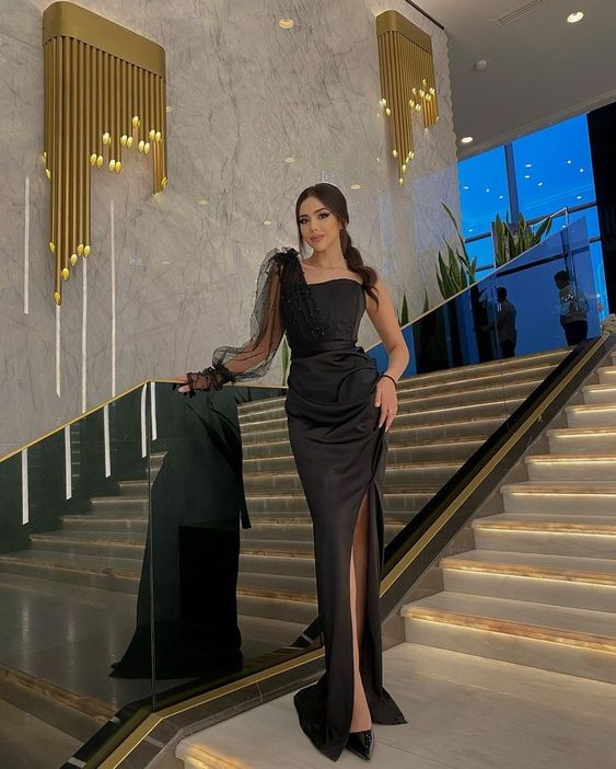 Charming Black Sheath One Sleeve Evening Dress With Split - VelvetHem